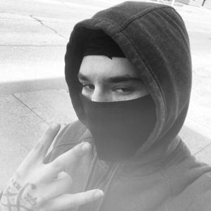 Meet your Posher, Theron